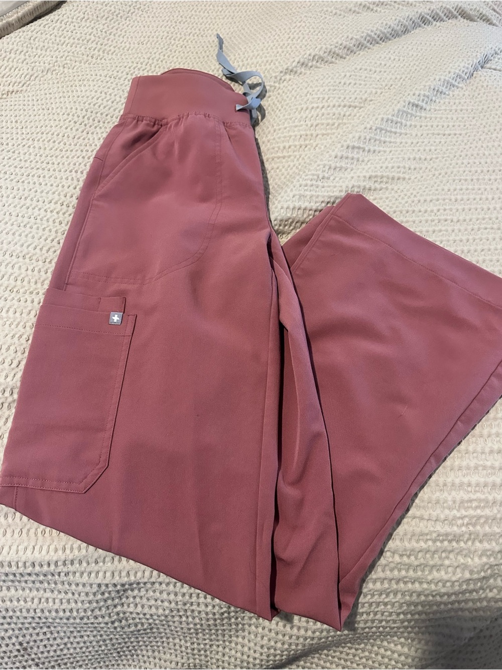 Figs Mauve Isabel Wide Leg Scrub Pants - XS - worn 1x - Picture 2 of 5